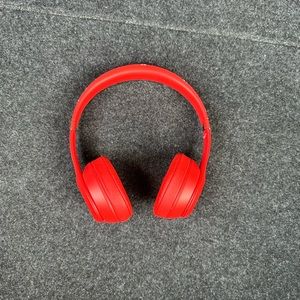 Used Beats solo3 headphones